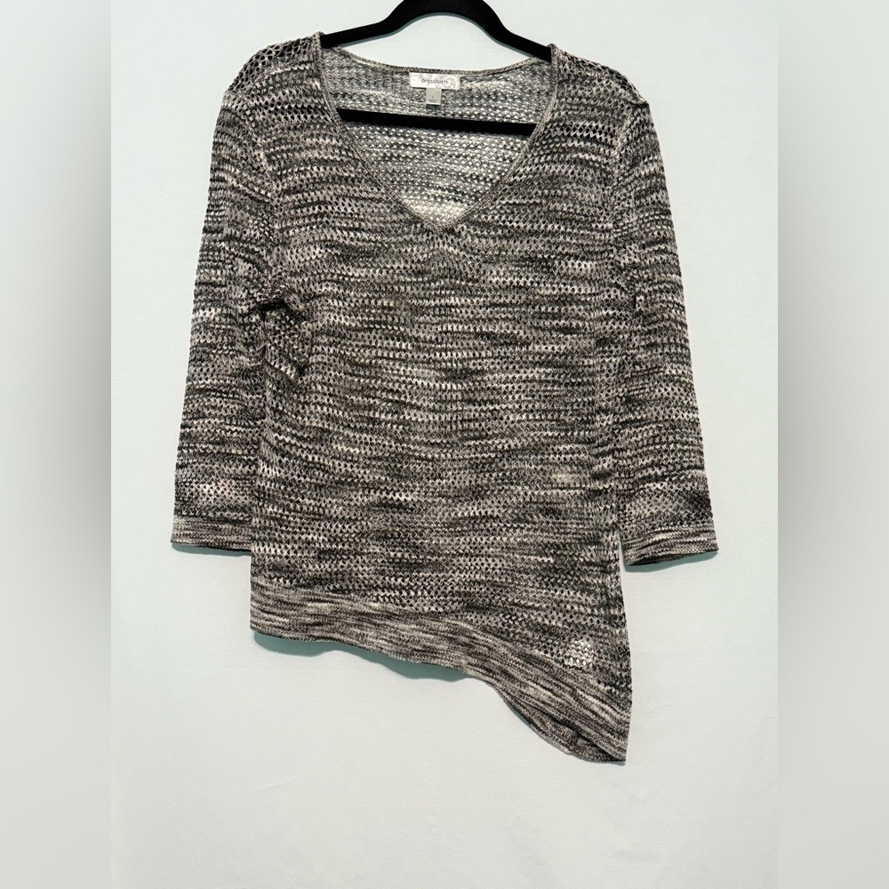 Dressbarn Asymmetrical Women's Gray Knit Long 3/4 Sleeve Sweater.